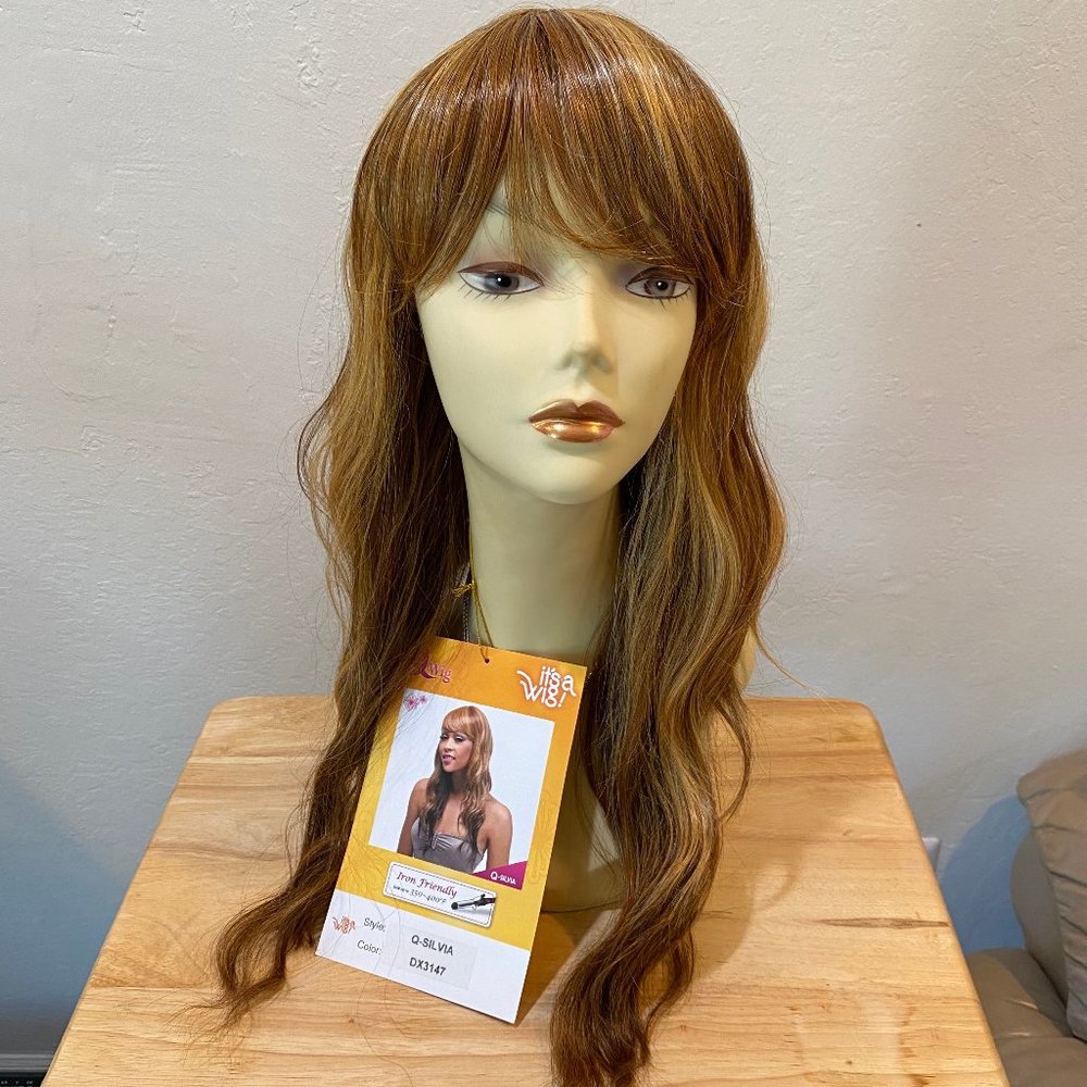 #104B IT'S A WIG Q WIG SYNTHETIC